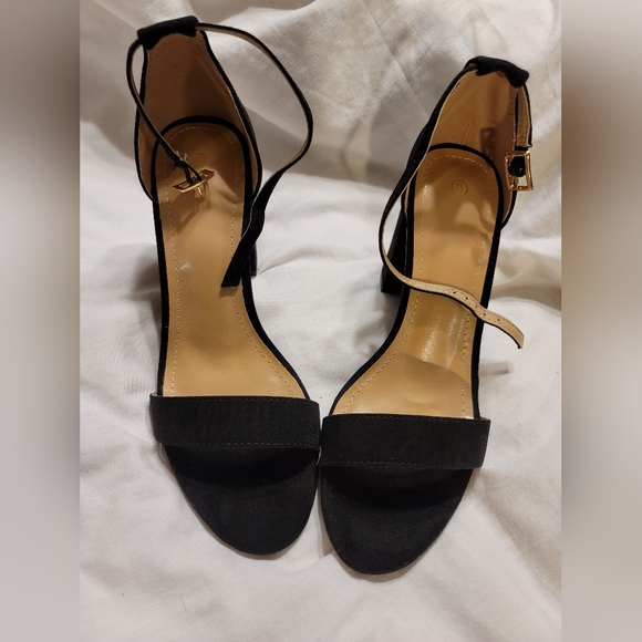 NIB CHUNKY BLOCK HEAL ANKLE STRAP FAUX SUEDE SANDAL SHOE SIZE 8 BLACK - Picture 11 of 12